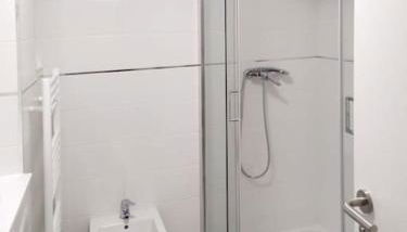 0143 Apartamento nuevo y céntrico - Foto 3