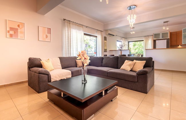 Phaedrus Living Moschato City Flat - Foto 1