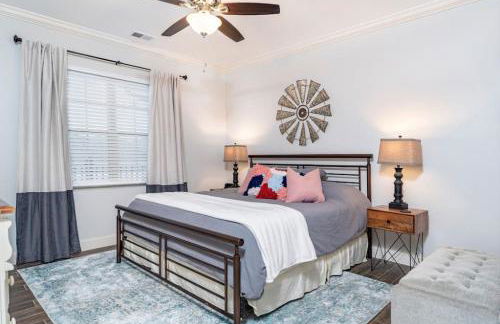 Elegant Cades Cove Condo with Community Pool - Foto 11