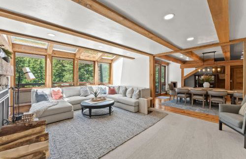 Carpe Montem - Modern, Views, Large Deck, Hot Tub, Private - Foto 4