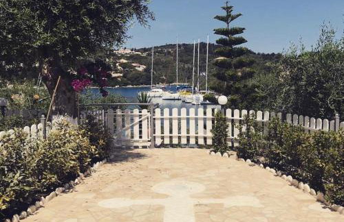 Paxos Bay Studios - Photo 8
