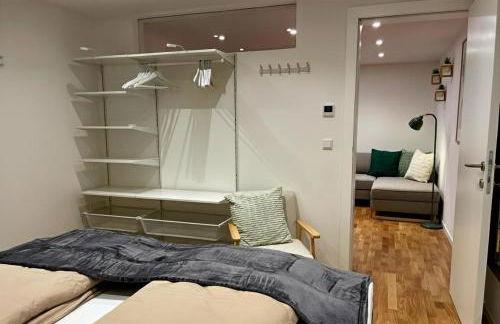 1,5-Zimmer, Top ausgestattet, 4 Pers, Souterrain, Self Check-in, Parkplatz, Netflix & Amazon Prime - Foto 15
