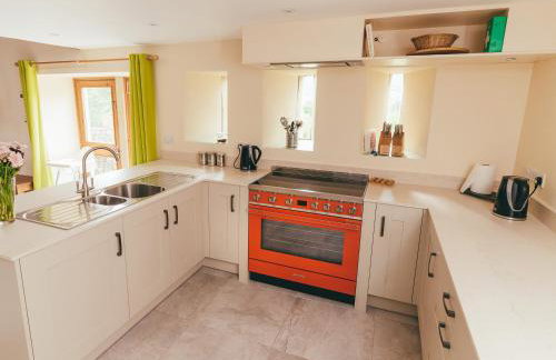 Deerclose West Farmhouse - Photo 9