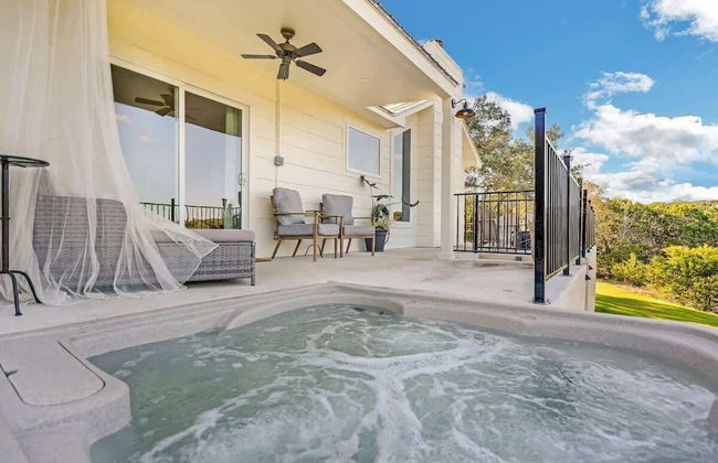 Gorgeous Home With Hot Tub 5min From the River - Foto 28