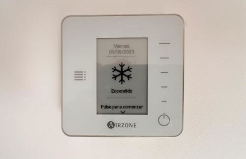 Casa Chalet Villa con piscina, jardín y aire acondicionado cerca de Valencia en La Eliana-L'Eliana - Foto 34