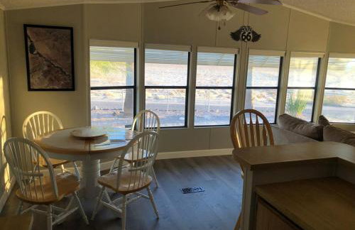 Gorgeous Sunset and Desert Views in Topock - Foto 54