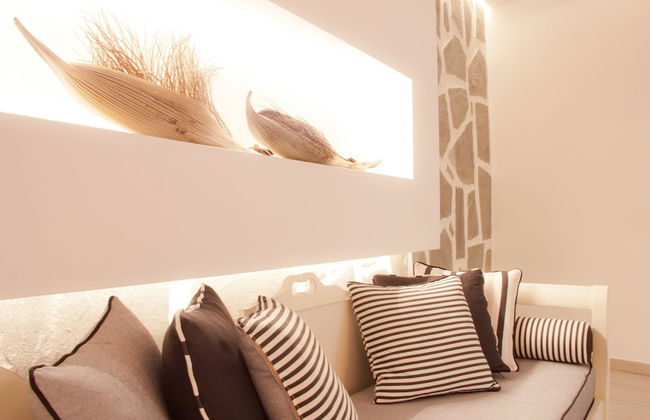 Malibu Boutique Studios - Photo 3