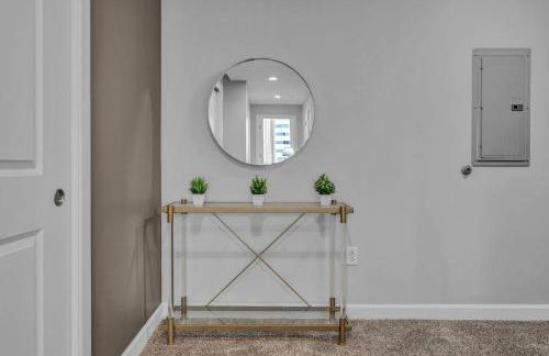 Luxury 21st Floor Penthouse | Great Downtown VIEWS - Photo 27