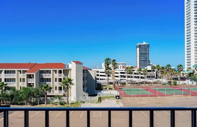 Luxe 1 Bedroom House with Pool - Gulfview II unit 410 - Photo 51
