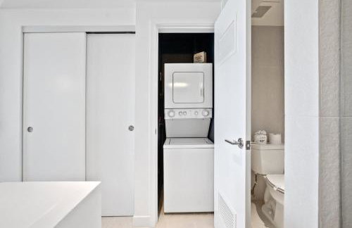 23rd Floor W 2BR with Den, Ocean Views, Sleeps 8 - Foto 12