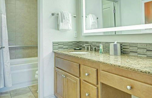 Beautiful Hotel in Desert Rose Resort - 1BD Sleeps - Foto 10