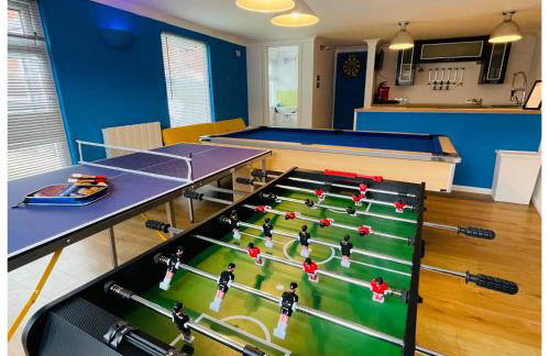 Big groups XL HotTub Cinema Arcade Games - Foto 5