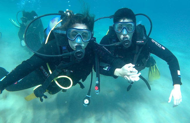 Beginner's Scuba Dive in Tarragona - Photo 2
