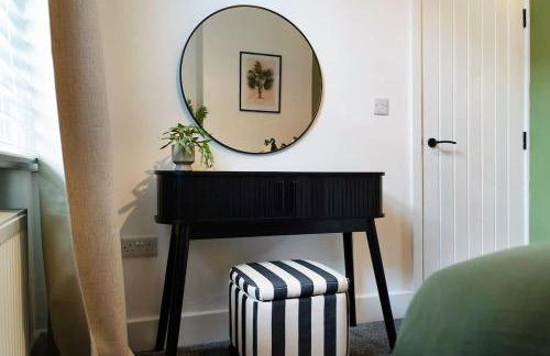 Convenient 2BR Stay on Gladstone Street Near Transport - Photo 28