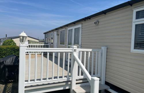 21 Riverview, Allhallows - Photo 12