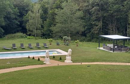 la tour carrée d'un chateau - Foto 8