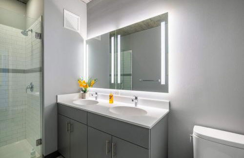 Bright & Modern 2BR Perfect City Escape - Foto 23