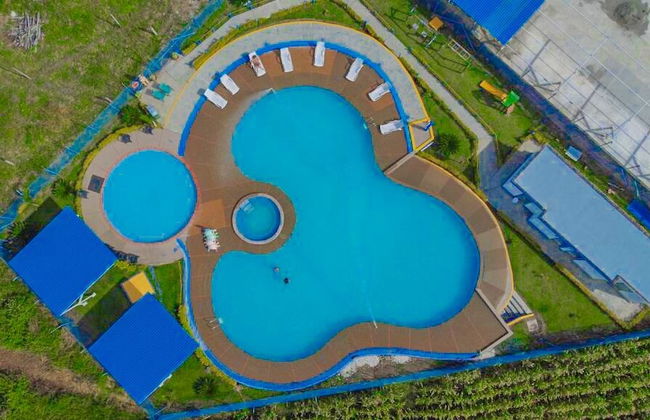 Aparthotel 2k familiar parque del cafe - Photo 18