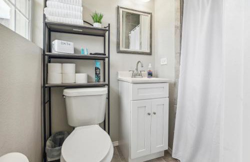 Spacious San Antonio Retreat with Private Patio! - Foto 15