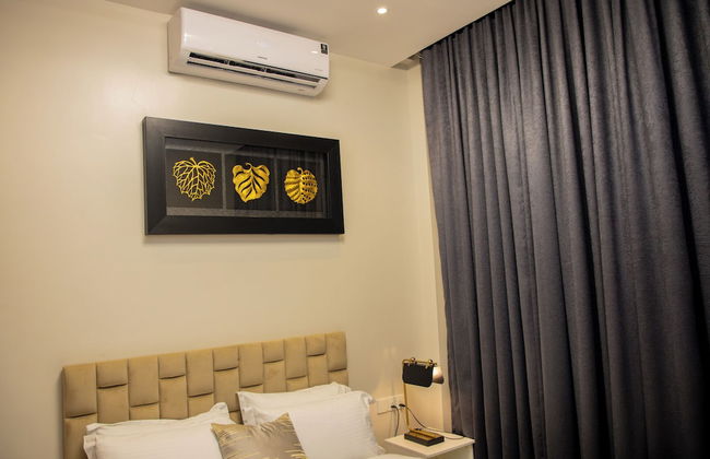 unreal homes - Photo 48