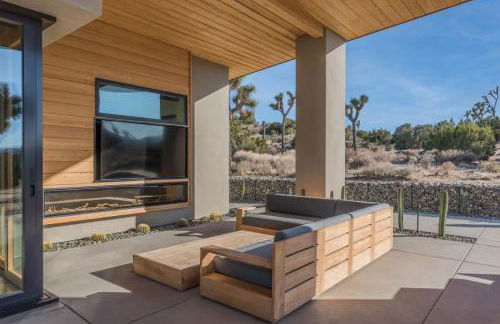 Skyline Ridge- Modern Residence w Sprawling Views - Foto 17