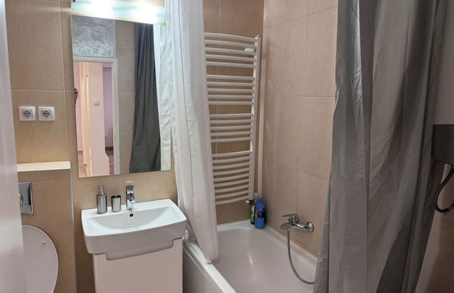 Central Park Apartments - Photo 47