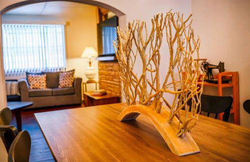 Massive 4 Bed House-Short Walk to Amazing View - Foto 12