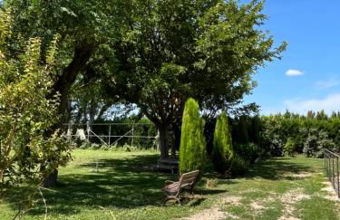 La provence avec piscine privative en campagne - Photo 8