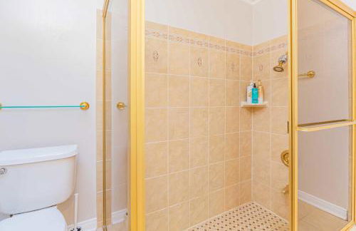 Luxury Pool Home in Glendora Foothills Retreat - Photo 86