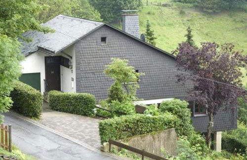 Holiday home in Schmallenberg with barbecue - Foto 3