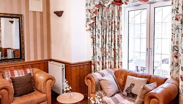 Coin salon dans le hall