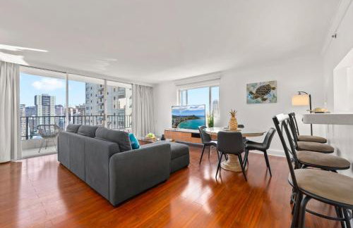 Honu Hale Penthouse 2 BDR Ocean View Waikiki - Photo 18