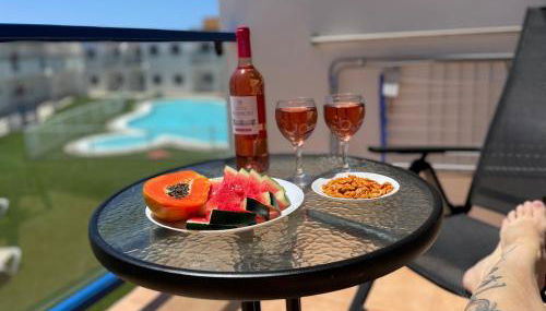 Apartamento Vilem & Piscina, Wi-Fi - Photo 3, sunbed