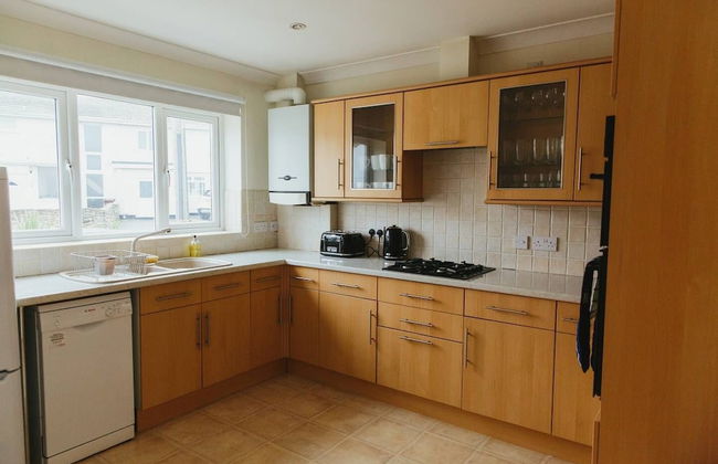 Family Home in Newquay, Parking, 3 min Walk Beach - Foto 8