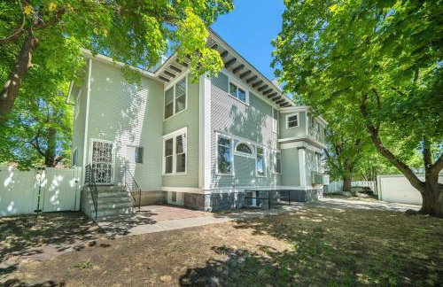 Entire Main level of Beautiful Historic Home - Foto 46