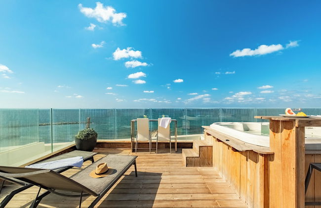Rooftop Jacuzzi Penthouse by Sea N' Rent - Foto 20