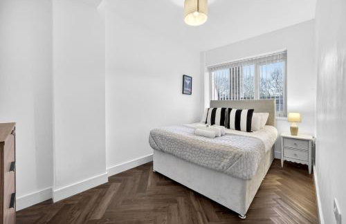 Long Stays Roath Park 2BR Apartment with Parking Central Location - Foto 1