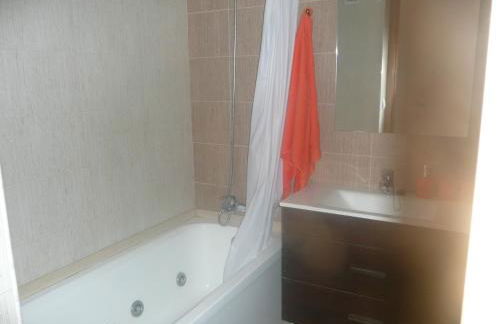 Holiday Apartments Malvarrosa Beach - Photo 53