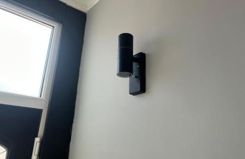 Entire Seaside Home 6 Private BedRooms Sleeps 10,4 Minute Walk To Station - Foto 37