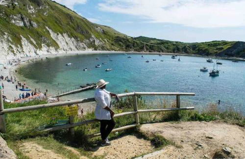 St Catherines, Winterborne Lodge - Photo 4
