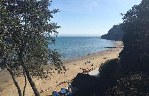 Little Gem with Private Hot Tub - Up to 25 percent off ferry - Foto 11