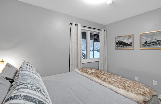 Fairbanks Fox Den 2 Bedroom Townhouse - Photo 4