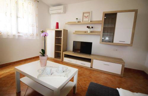 Charmantes Ferienhaus mit Meerblick, 2 Fahrraeder, Grill, privater Balkon, Waschmaschine - Foto 8