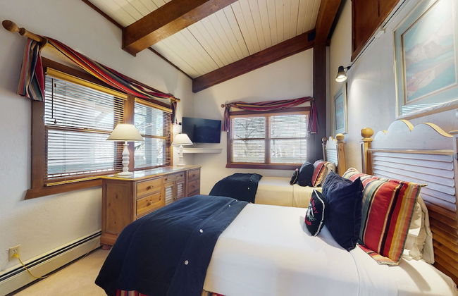 Top of the Village - Foto 33