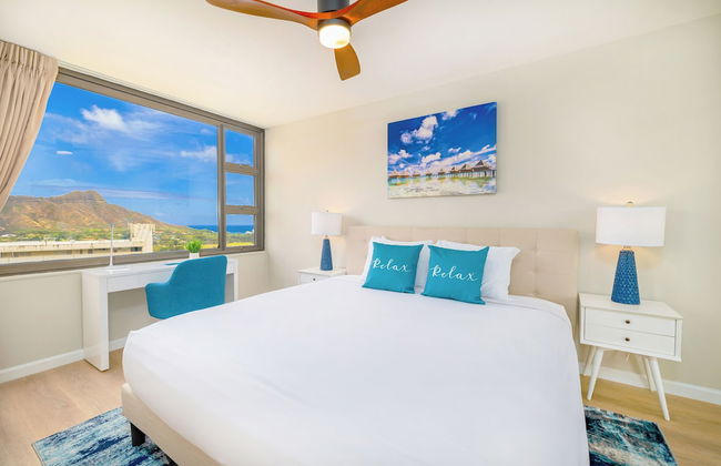 Diamond Head and Ocean views with King Bed and Parking - Foto 19