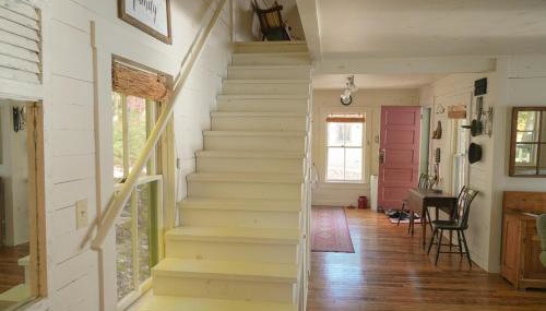 Charming 1-bedroom Waterfront Cottage in Morgan VT - Foto 5