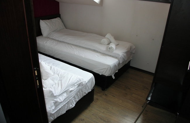 1 Bed - Sleeps 4 - Pets - Pool - Mtn Views - Photo 4