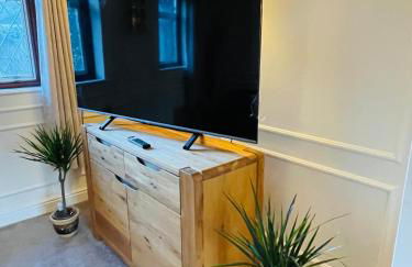 Super King Bed Suite, Executive office, fast WiFi, free parking - Foto 14