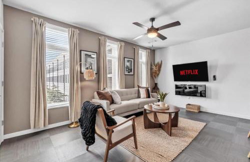 Pinnacle Heights 1Bdrm 2nd flr Pool Fitness Center Yoga Studio Dog Spa - Foto 7