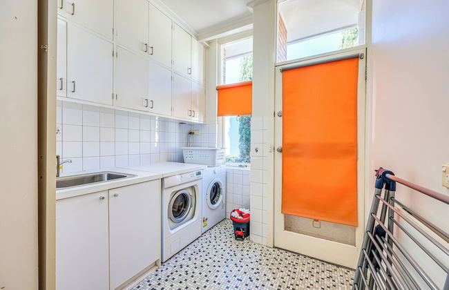 StayAU Spacious 6BR McKinnon Pool Home - Foto 74